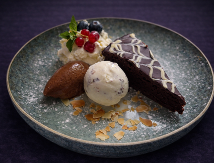 DB5DBF59-00ED-4CB6-AB1B-9433D83BA0B4